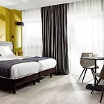 One Loft Apartmanhotel