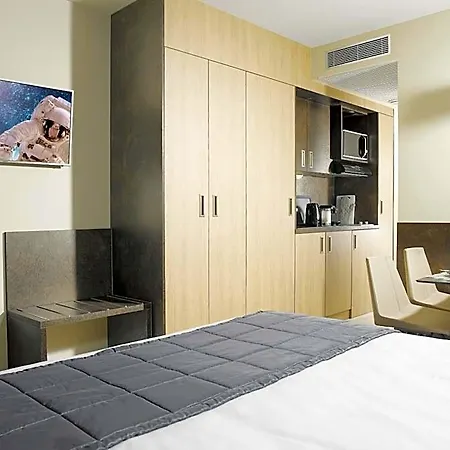 Apartahotel One Loft 3*